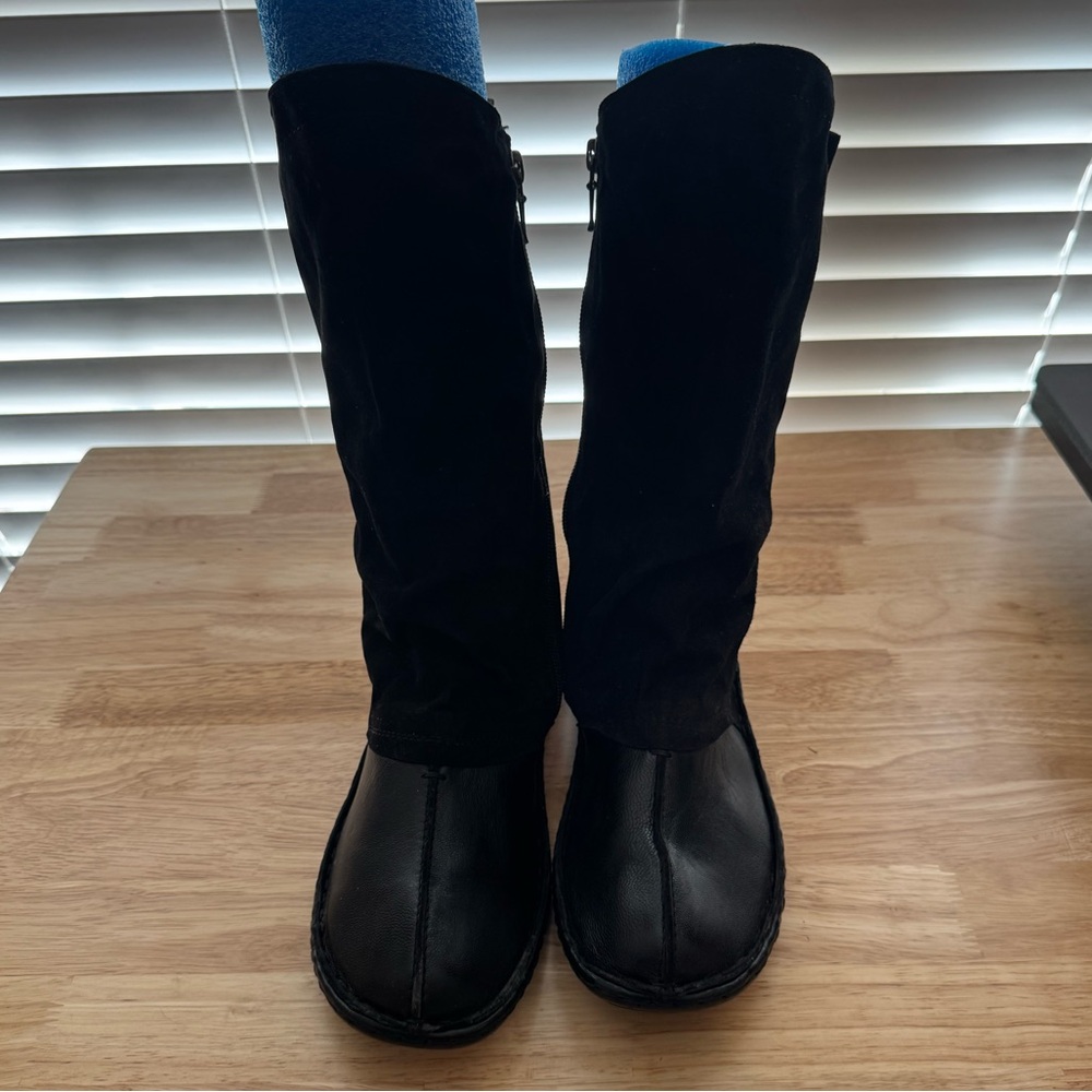 Soul of Africa black suede boots. Women’s. Size 8. New without box. Side zip